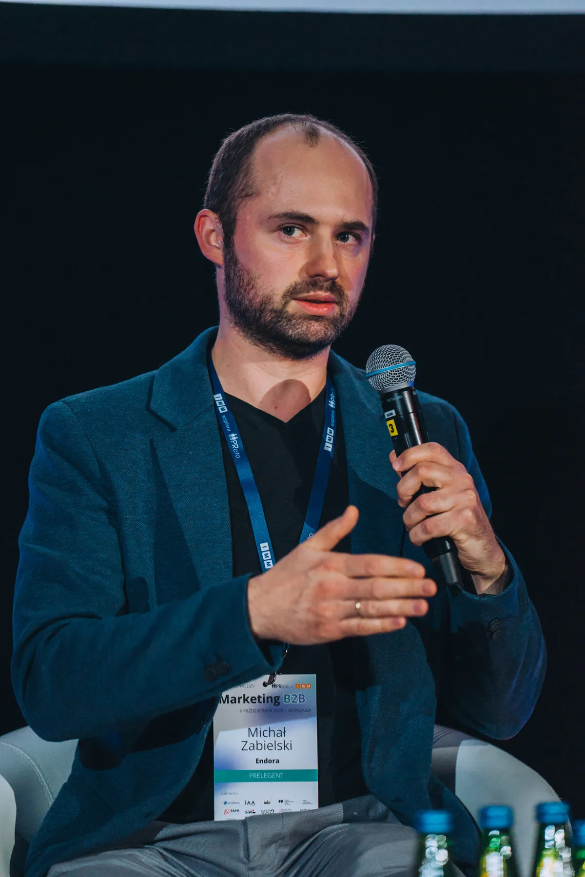 Michał Zabielski jako prelegent na scenie III Kongresu Wiedzy PRoto